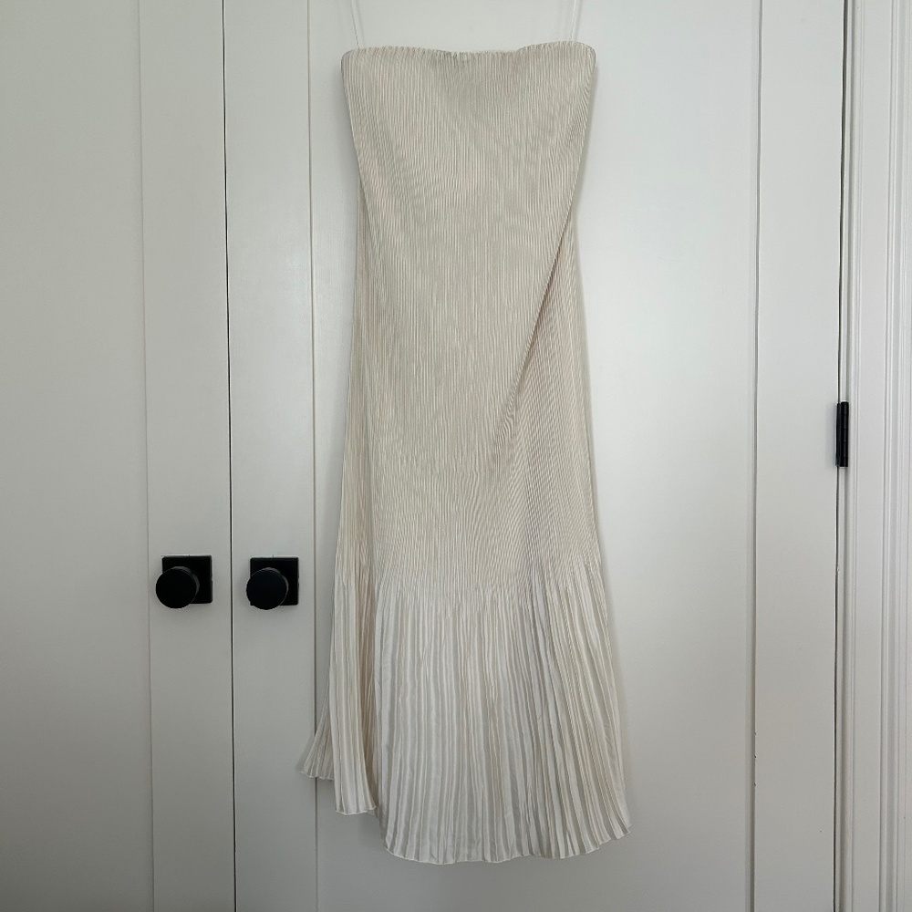 Abercrombie & Fitch Strapless Cream Pleated Midi Dress